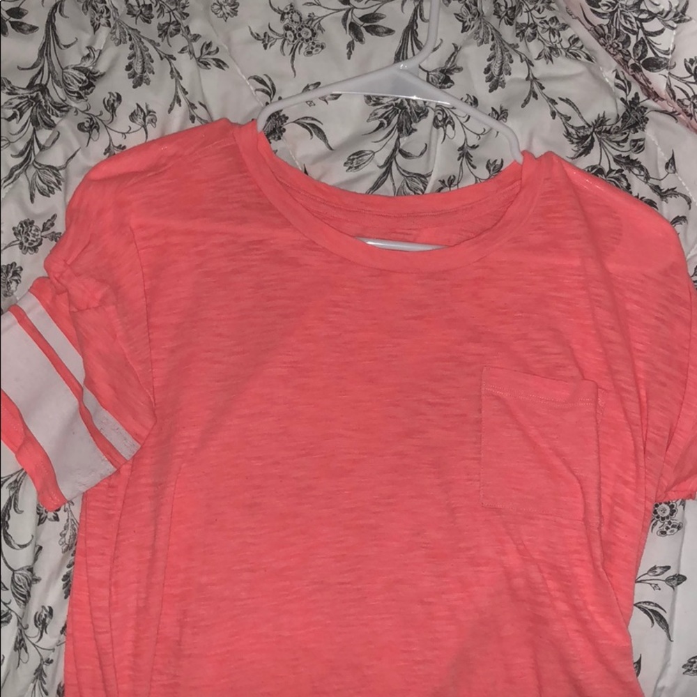 A orange/pink shirt